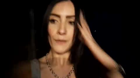 Snapshot of crazyfantasies_ chatting on 10-23-25, 02:00 Mely online show from 10-23-25, 02:00