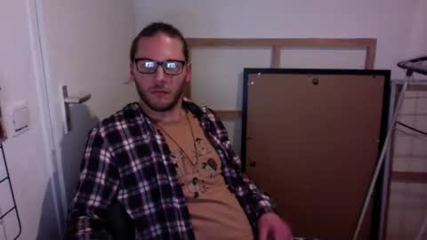crazyglasseslover online show from 02-15-26, 06:48
