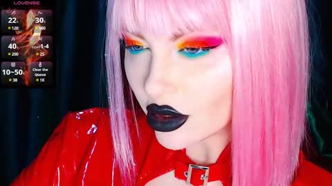 Snapshot of crazypinkyball chatting on 01-23-25, 01:45 Roxy online show from 01-23-25, 01:45
