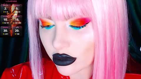Snapshot of crazypinkyball chatting on 02-07-25, 02:15 Roxy online show from 02-07-25, 02:15