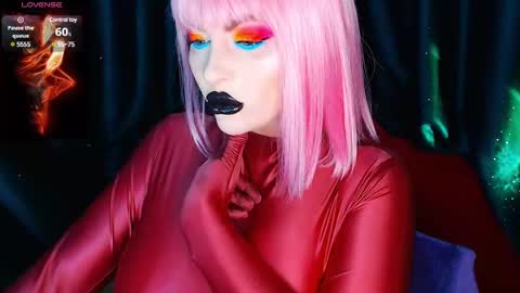 Snapshot of crazypinkyball chatting on 02-15-25, 01:38 Roxy online show from 02-15-25, 01:38