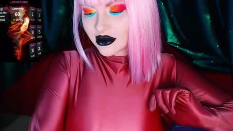 Snapshot of crazypinkyball chatting on 02-18-25, 01:11 Roxy online show from 02-18-25, 01:11