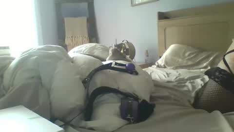 crazyshitalldayy online show from 09-10-25, 03:34