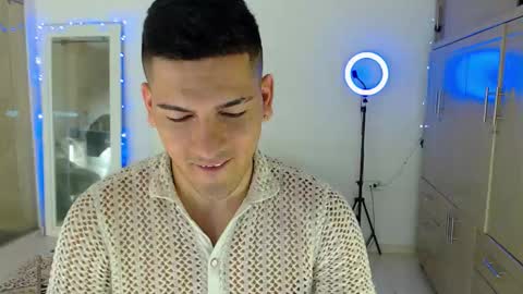 Bull online show from 09-13-25, 03:28