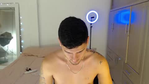 Bull online show from 09-22-25, 03:08