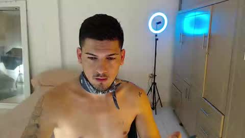 Bull online show from 10-06-25, 03:37