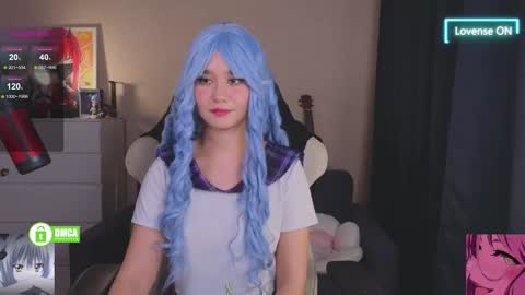 Snapshot of creammeow chatting on 02-12-26, 03:56 Alina online show from 02-12-26, 03:56