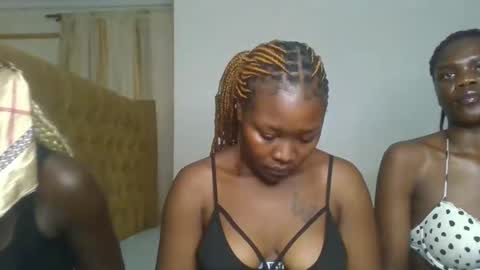 creamy_pie1 online show from 02-28-26, 09:21