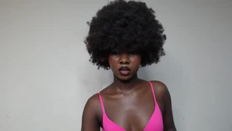 queen online show from 03-07-25, 02:23