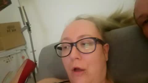 creamybiscuits12 online show from 03-15-26, 08:59