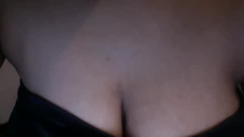 Snapshot of creamycocobabe chatting on 02-27-25, 01:38 CreamyCocoBabe online show from 02-27-25, 01:38