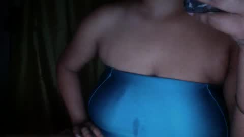 Snapshot of creamycocobabe chatting on 03-09-25, 04:27 CreamyCocoBabe online show from 03-09-25, 04:27