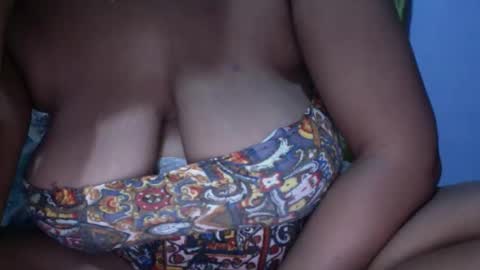 Snapshot of creamycocobabe chatting on 04-15-26, 10:10 CreamyCocoBabe online show from 04-15-26, 10:10