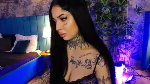 Sophie online show from 02-17-26, 06:54