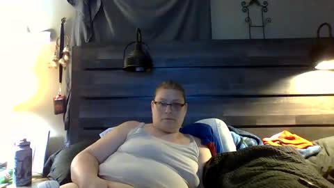 Heather online show from 01-18-26, 01:26