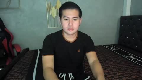 Snapshot of creamynow chatting on 12-13-24, 12:39 BareCreamyCum online show from 12-13-24, 12:39