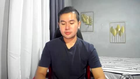 Snapshot of creamynow chatting on 02-10-25, 11:25 BareCreamyCum online show from 02-10-25, 11:25