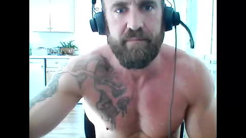 Snapshot of creatureofbeauty chatting on 04-21-26, 05:17 creatureofbeauty online show from 04-21-26, 05:17