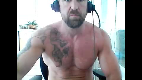 Snapshot of creatureofbeauty chatting on 04-29-26, 07:20 creatureofbeauty online show from 04-29-26, 07:20