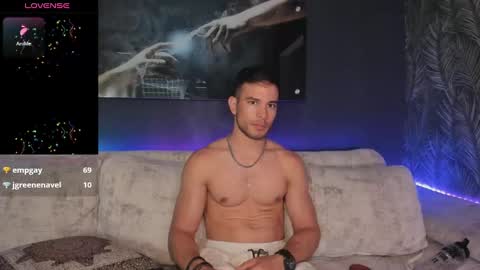 CRHISTIAN online show from 12-17-24, 10:54