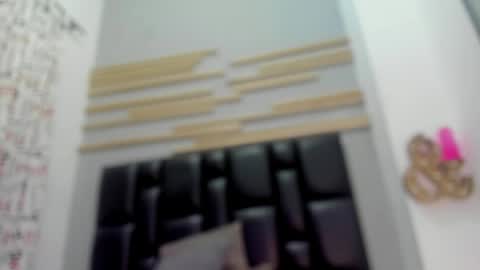 criistal_castro online show from 05-15-26, 12:45