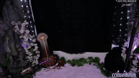 Crimson Kitten online show from 10-19-25, 04:57