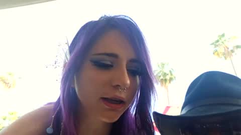 Snapshot of crimsonkitten chatting on 04-21-26, 11:51 Crimson Kitten online show from 04-21-26, 11:51