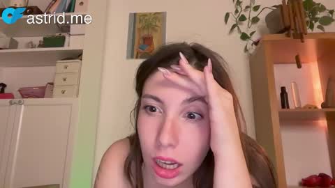 Astrid online show from 10-07-25, 08:50