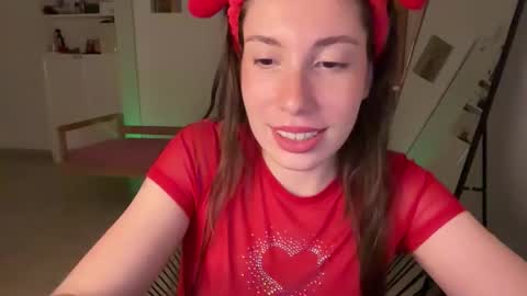 Astrid online show from 10-20-25, 07:14