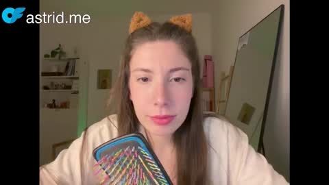 Astrid online show from 10-22-25, 10:20