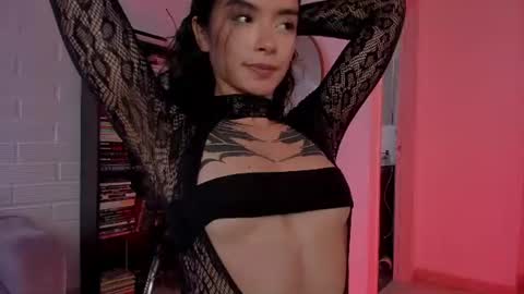 Snapshot of cris_roberts chatting on 07-05-26, 04:58 Cris Roberts online show from 07-05-26, 04:58