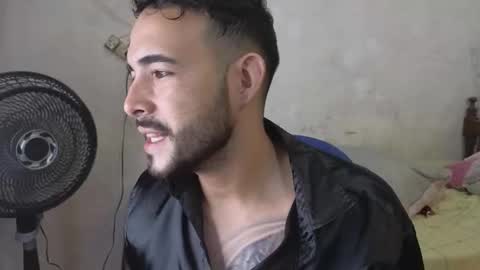 Snapshot of cris_simons chatting on 12-01-24, 04:29 cris_simons online show from 12-01-24, 04:29