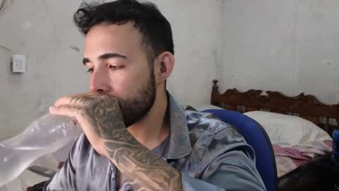 Snapshot of cris_simons chatting on 12-15-24, 03:24 cris_simons online show from 12-15-24, 03:24