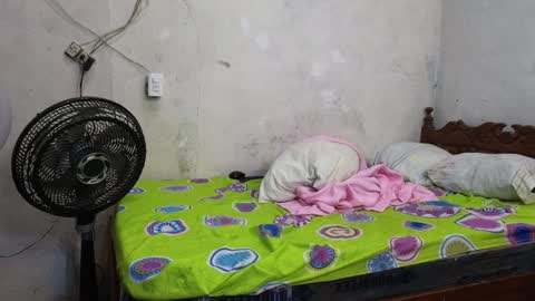 Snapshot of cris_simons chatting on 12-30-24, 04:09 cris_simons online show from 12-30-24, 04:09