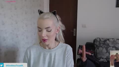 Snapshot of cris_tinne chatting on 10-26-25, 07:47 cris_tinne online show from 10-26-25, 07:47