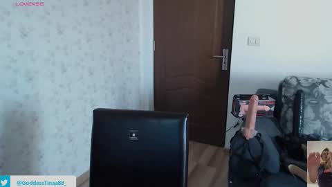 Snapshot of cris_tinne chatting on 10-28-25, 07:34 cris_tinne online show from 10-28-25, 07:34