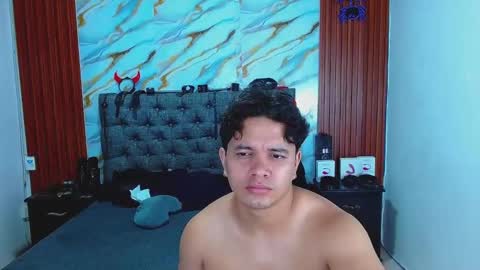 CRISANDMERY online show from 05-11-26, 05:24