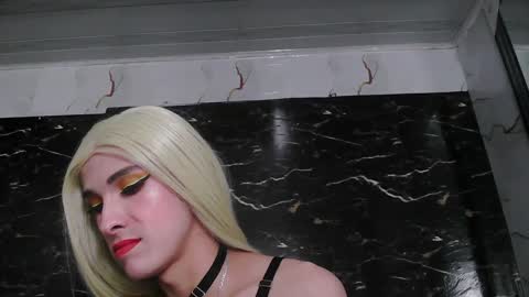 crislingery_doll online show from 01-11-25, 02:30