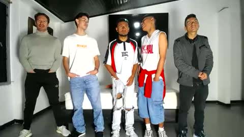 Snapshot of crismens chatting on 10-01-25, 11:38 crismens online show from 10-01-25, 11:38