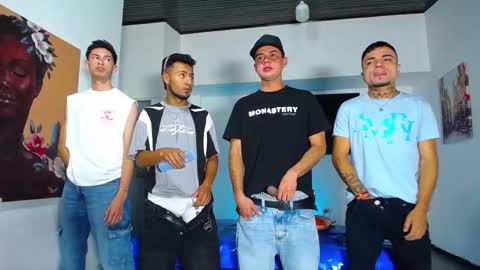 Snapshot of crismens chatting on 10-15-25, 06:30 crismens online show from 10-15-25, 06:30