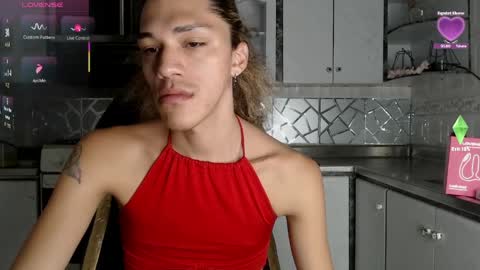 Snapshot of crisozzz chatting on 04-01-26, 06:05 Cristina Onazis online show from 04-01-26, 06:05