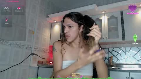 Snapshot of crisozzz chatting on 04-03-26, 06:06 Cristina Onazis online show from 04-03-26, 06:06