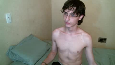 Snapshot of criss_420 chatting on 09-24-25, 03:37 criss_420 online show from 09-24-25, 03:37