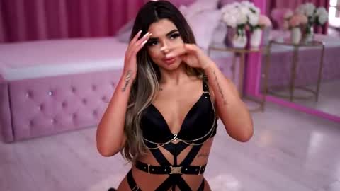 Snapshot of crisstyblair chatting on 02-21-26, 01:01 Crissy online show from 02-21-26, 01:01