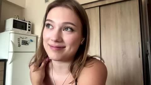 crissymemo online show from 07-08-26, 03:16