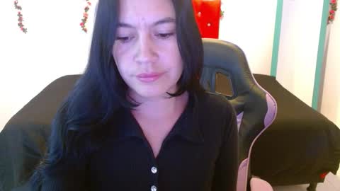 Snapshot of cristal1609 chatting on 02-17-26, 12:45 cristal1609 online show from 02-17-26, 12:45
