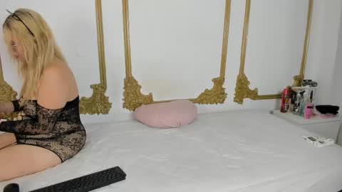 Cristal  online show from 03-12-25, 08:41