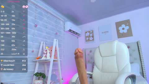Cristal  online show from 12-13-24, 03:27