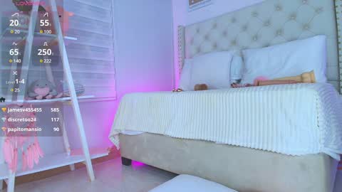 Cristal  online show from 01-08-25, 03:29