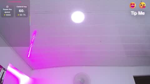 Snapshot of cristal_horny19 chatting on 03-13-26, 04:08 Milena online show from 03-13-26, 04:08